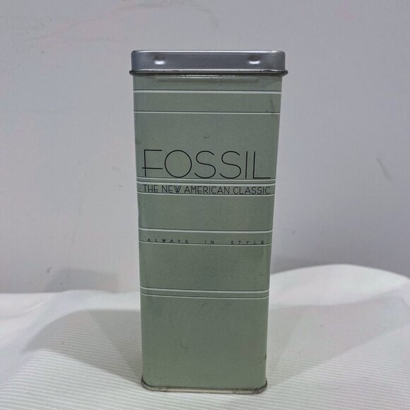 Vintage FOSSIL Rare Collector's Tin Case 1999 Hard To Find - Picture 1 of 7